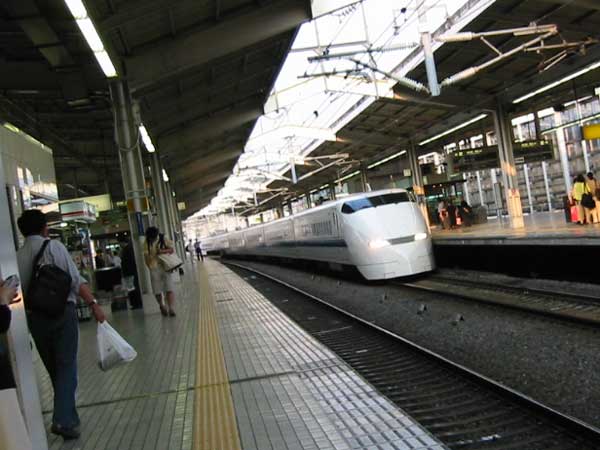 38shinkansen.jpg